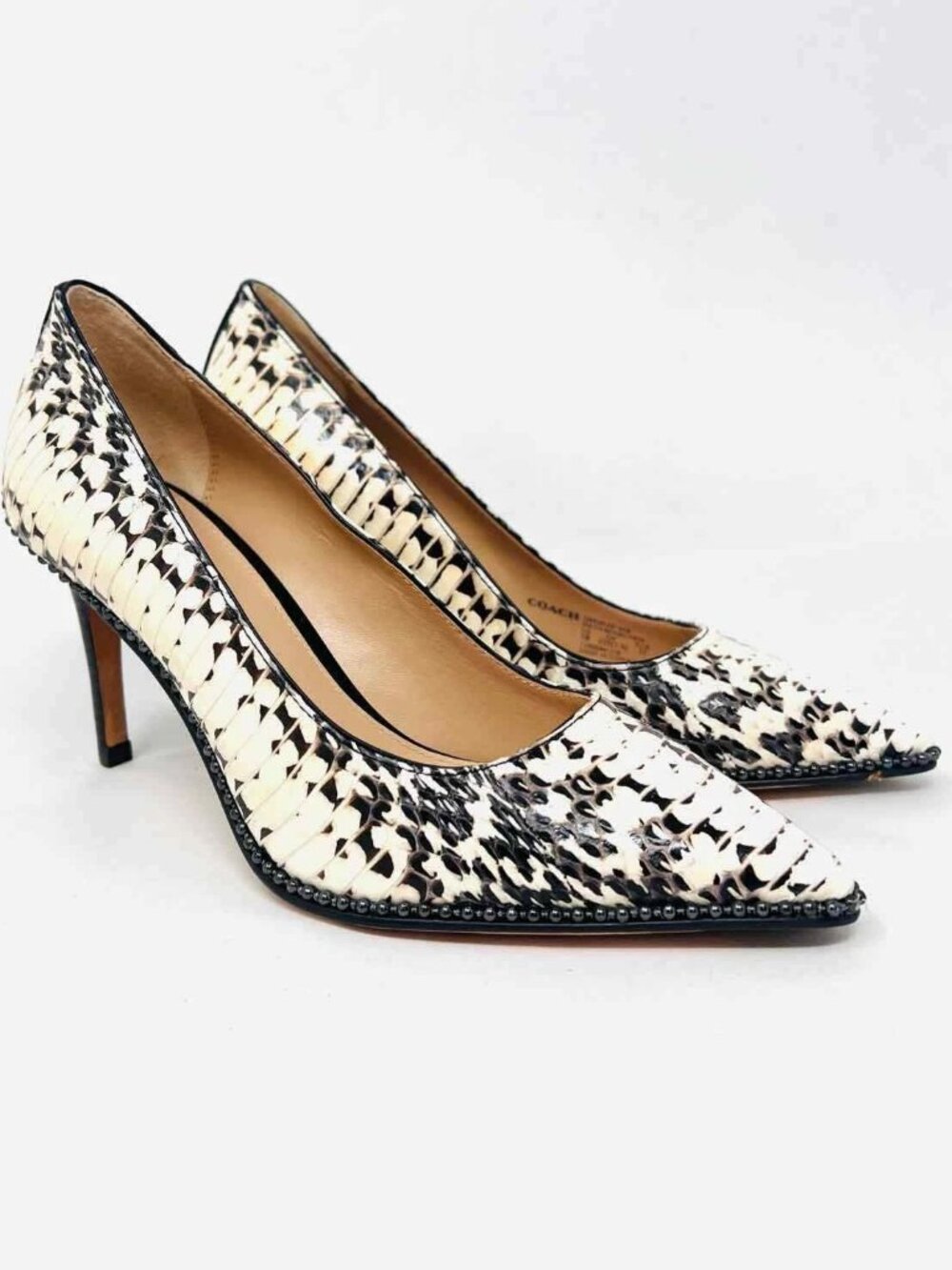 Coach Size 5 Cream/Black Reptile Leather Designer Heels